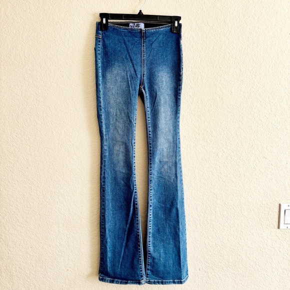 Vylette Blue Flared Jeans size 1/25 - Picture 1 of 11